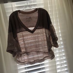 WE THE FREE / FLOWY SEE THROUGH CROP